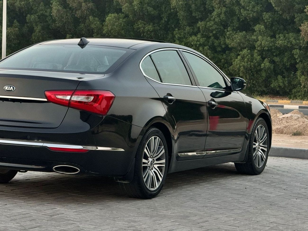 كيا كادنزا حالة ممتازة ولا تحتاج لأي مصاريف