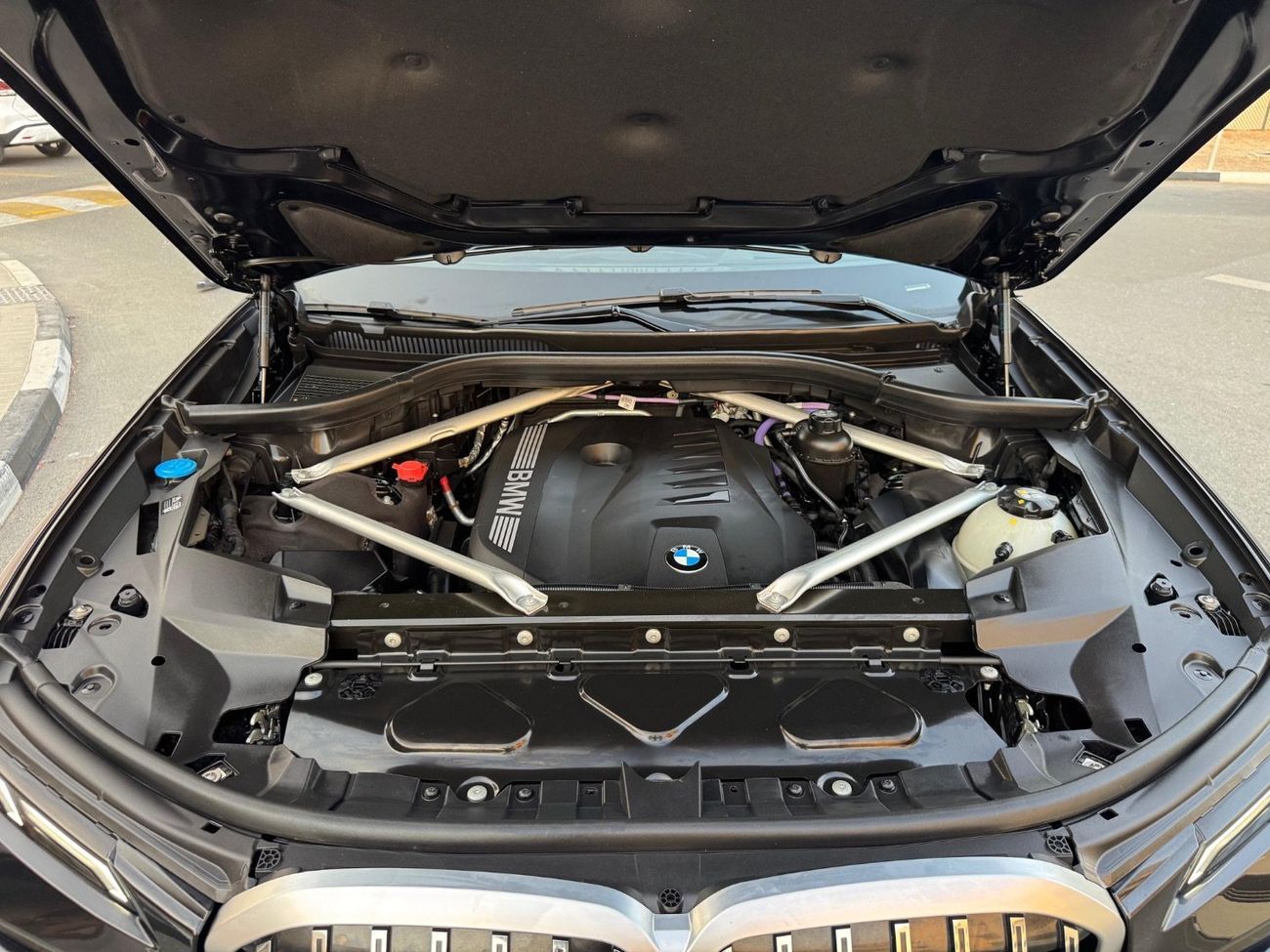 BMW X7 2023 xDrive40i Luxury M Sport Package 3.0L PANORAMA USA SPEC