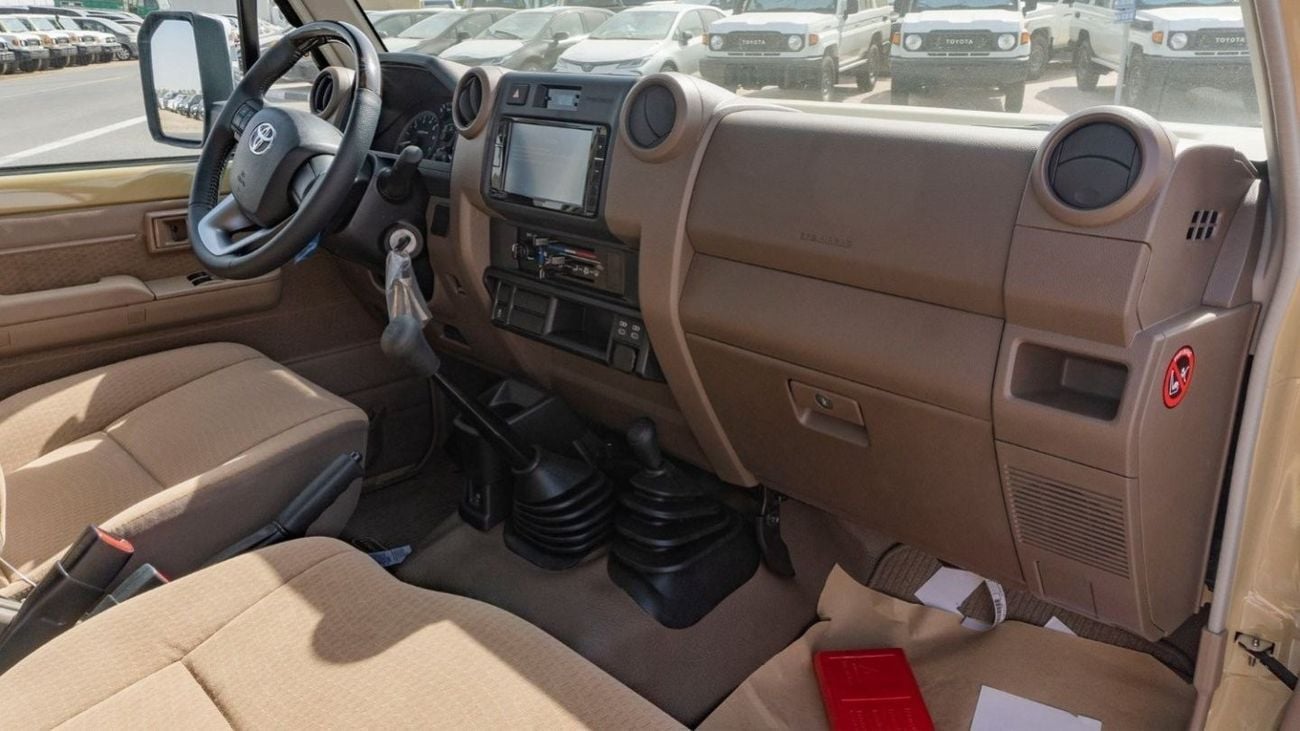 Toyota Land Cruiser Pick Up 2024 Toyota LC79 4.0L petrol Manual transmission