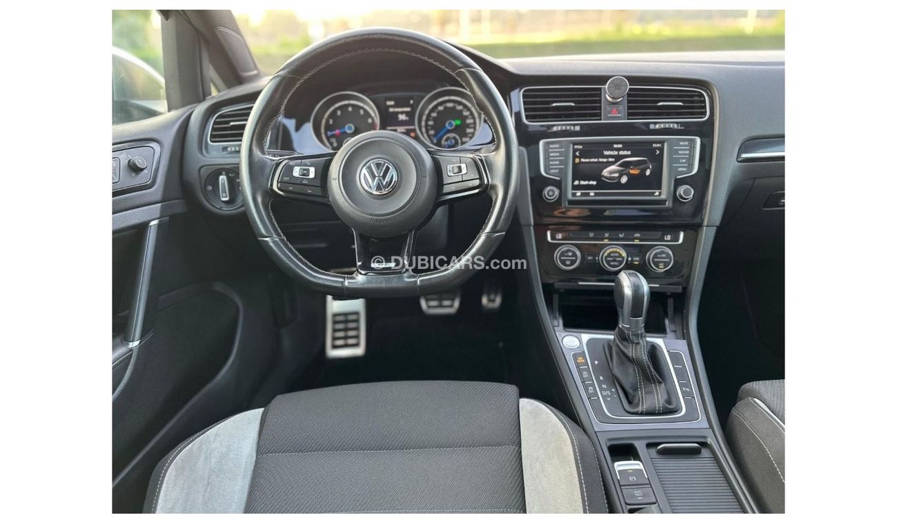 فولكس واجن جولف GOLF R SPORT 2016 GCC PERFCT CONDITION // ORGINAL PAINT