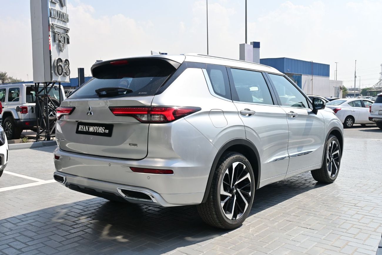 ميتسوبيشي آوتلاندر Mitsubishi Outlander P-Line 2.5L Petrol 4WD, Model 2025, Color Silver