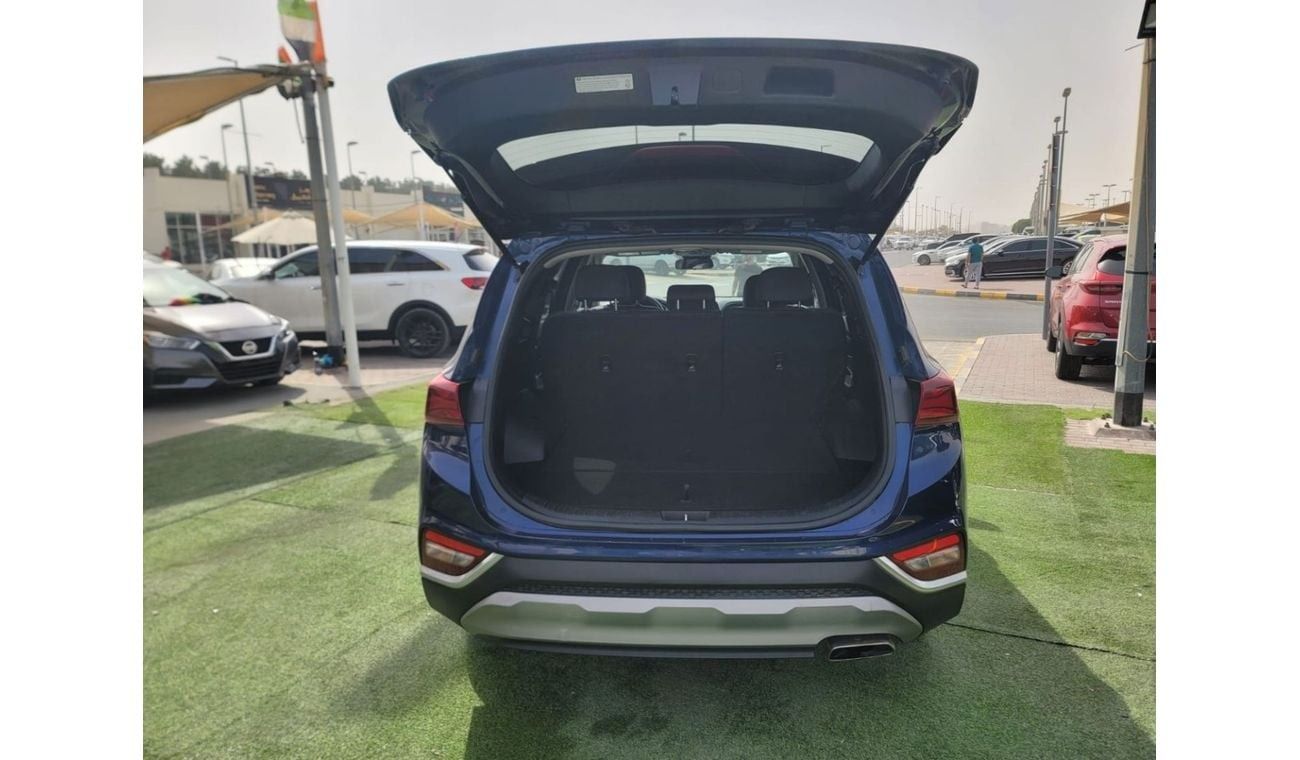 هيونداي سانتا في 5 Seater / 2.4Cc