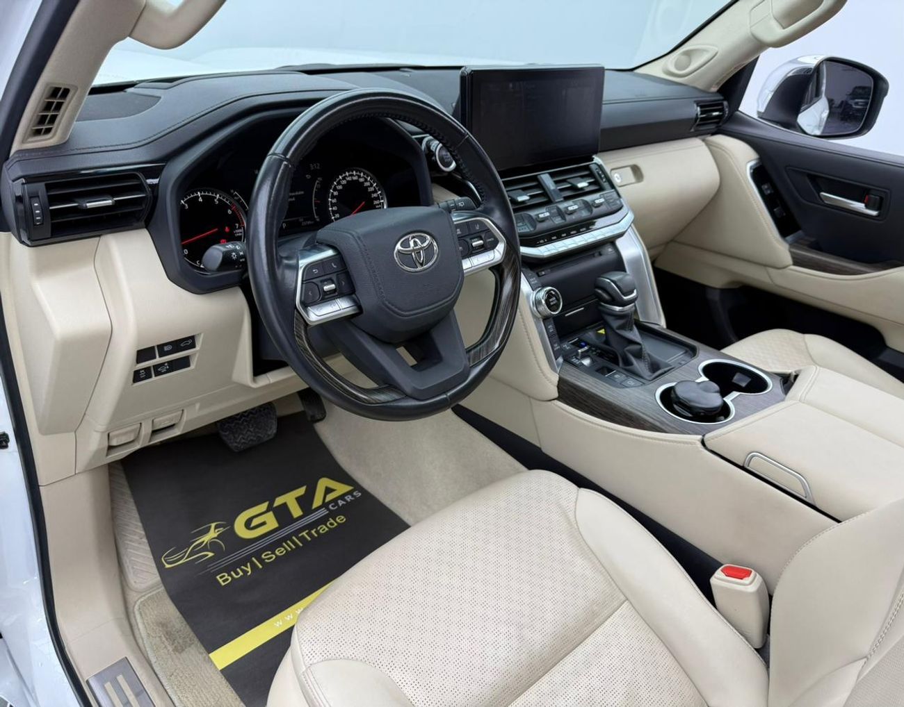 تويوتا لاند كروزر 2024 Toyota Land Cruiser VXR, Feb/2027 Toyota Warranty, Feb/2028 Toyota Service Contract, FSH, GCC