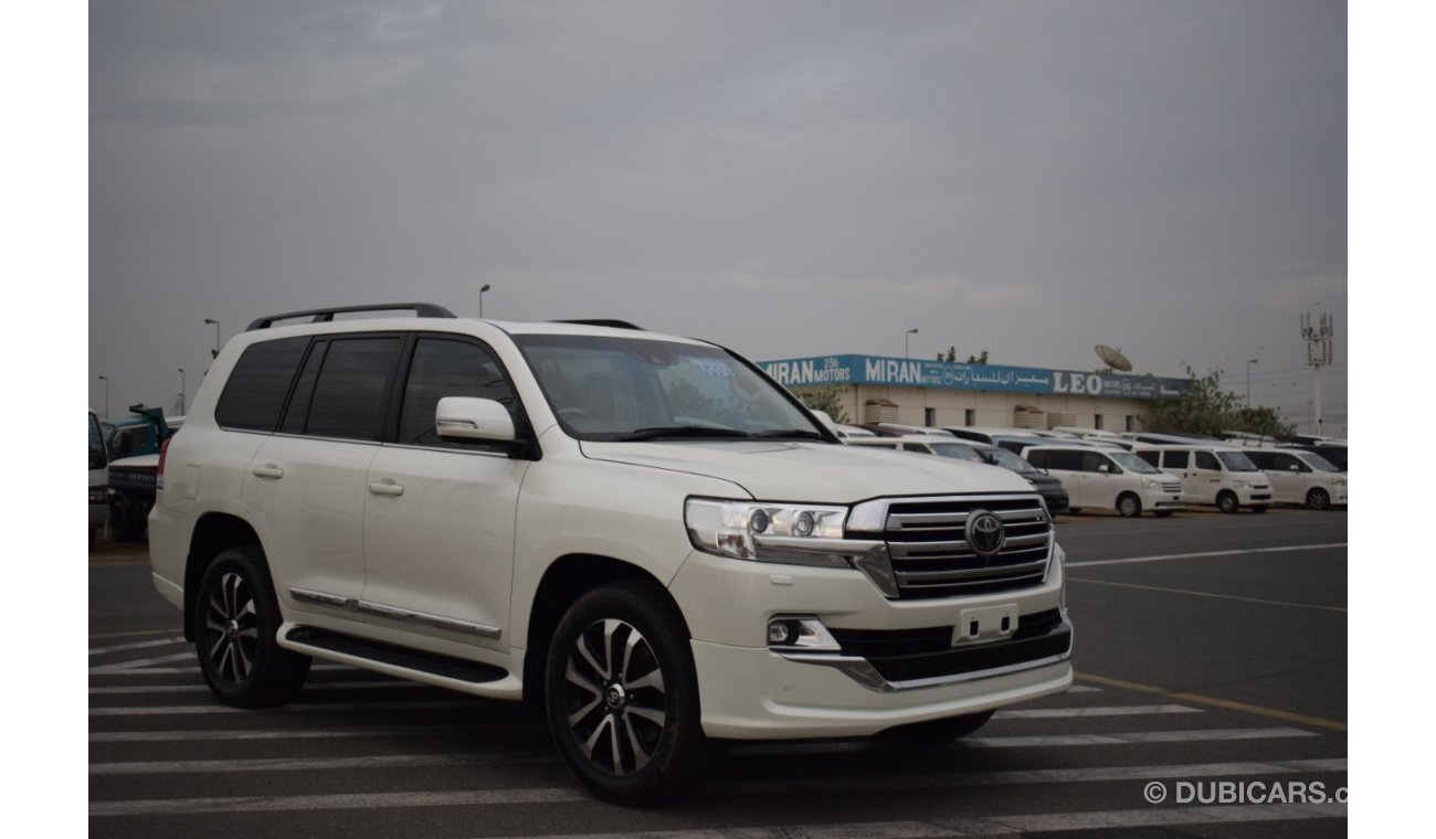 Toyota Land Cruiser DIESEL FULL OPTION RIGHT HAND DRIVE