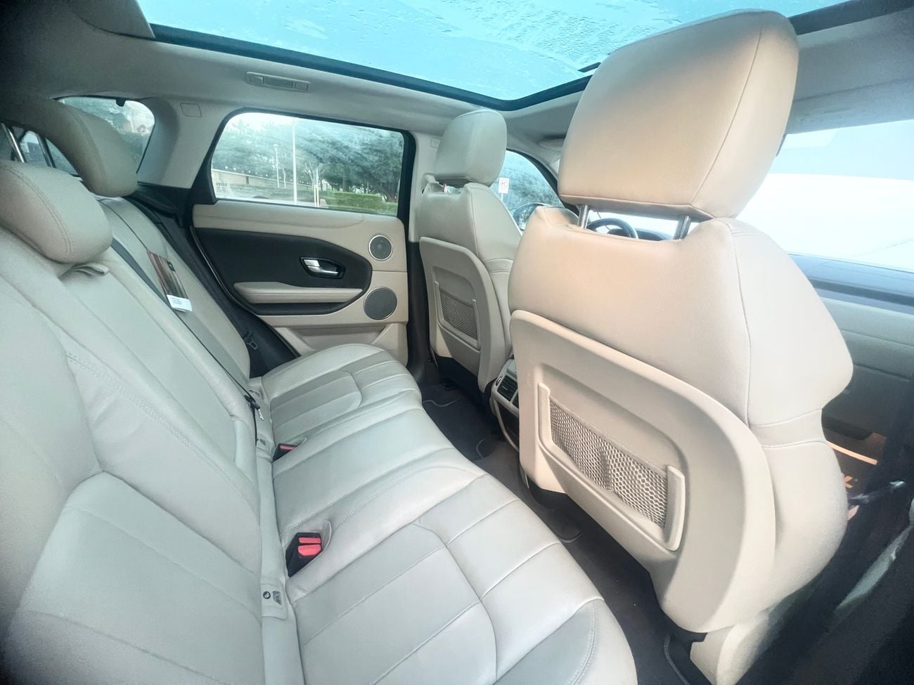 لاند روفر رانج روفر إيفوك HSE Dynamic 2.0L