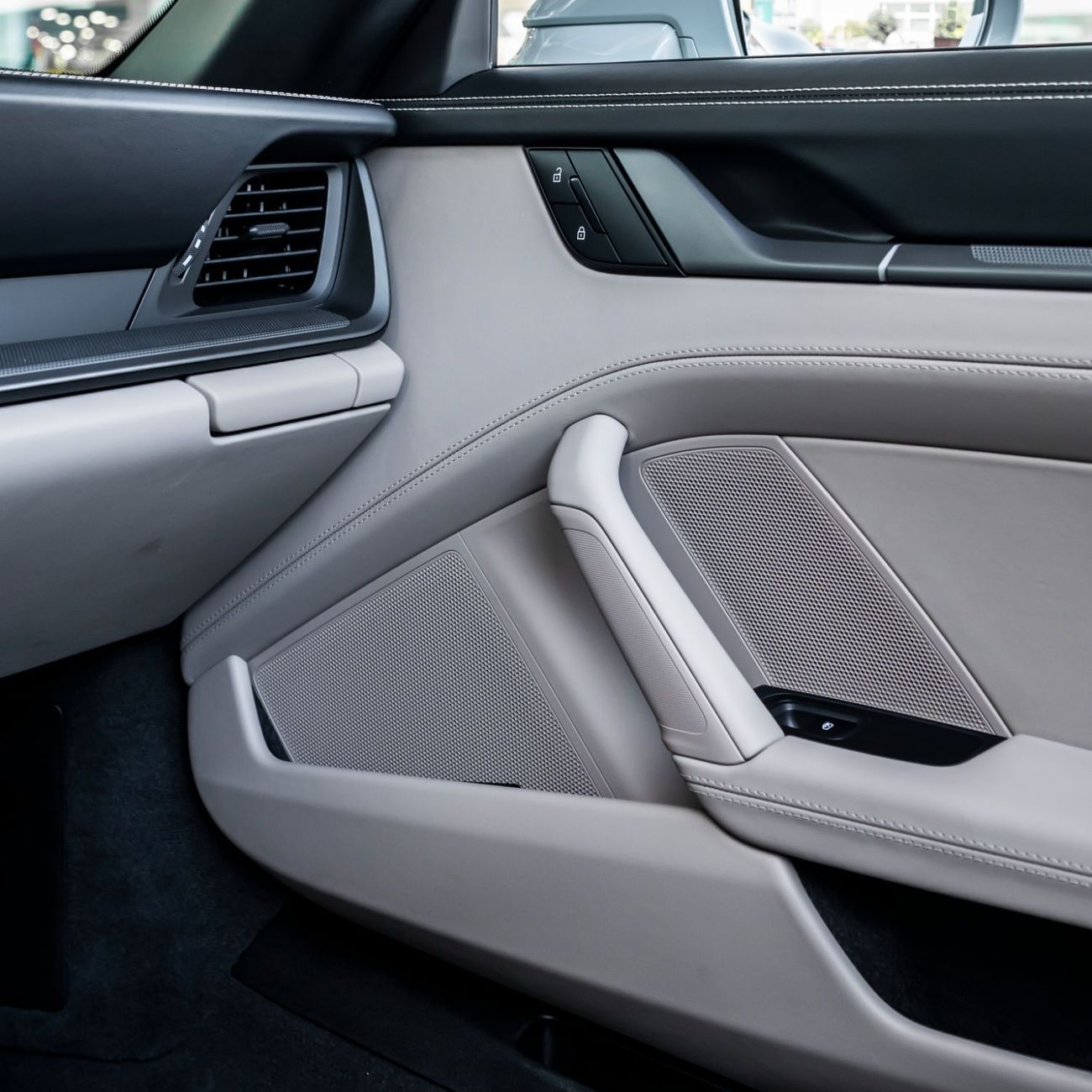 Porsche 911 Carrera 4 3.0L (444 HP) Convertible 2025 PORSCHE CARRERA CABRIOLET DONE ONLY 600KM