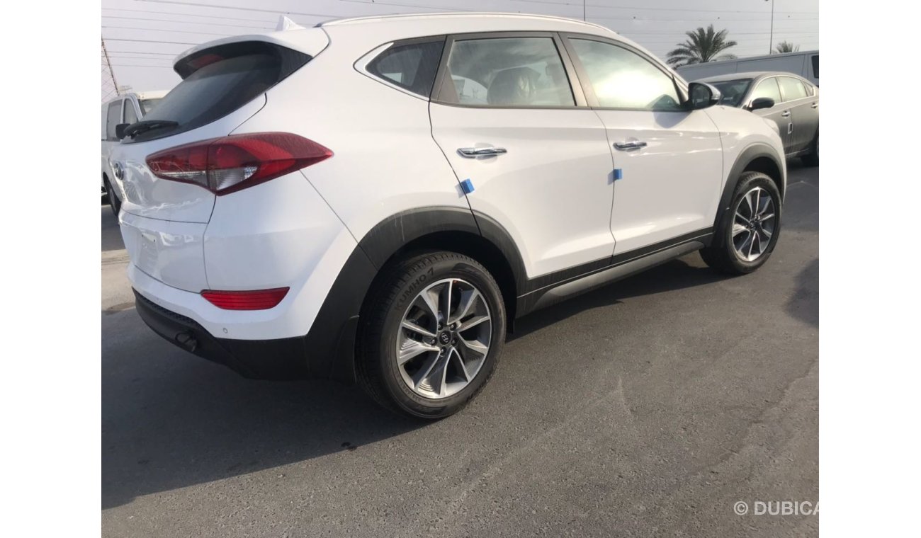 Hyundai Tucson with out sun roof