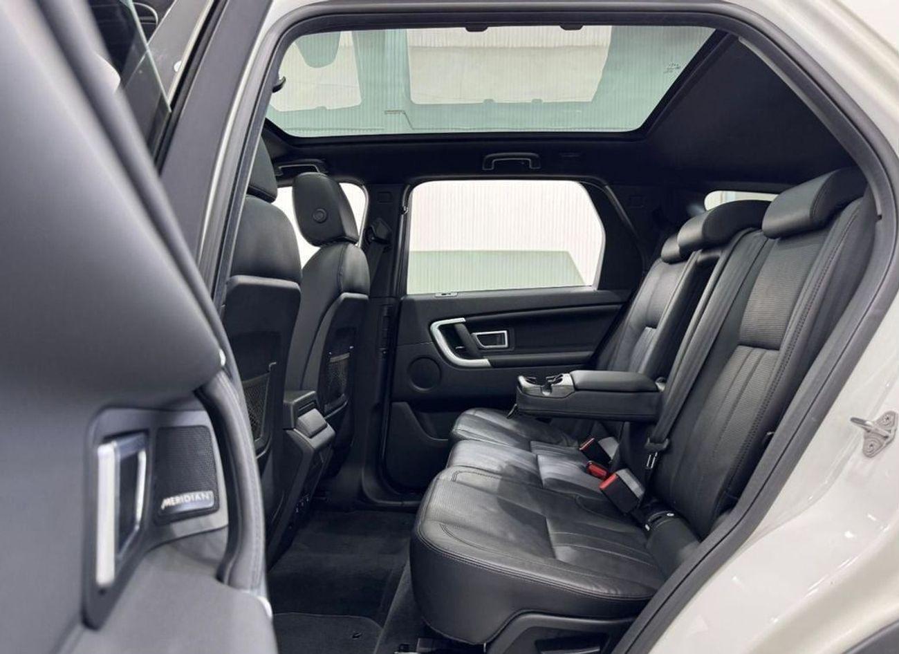 Land Rover Discovery Sport Si4 HSE 2.0L (5 Seater) 2017 Land Rover Discovery Sport HSE Si4 Black Edition, Service History, Exce