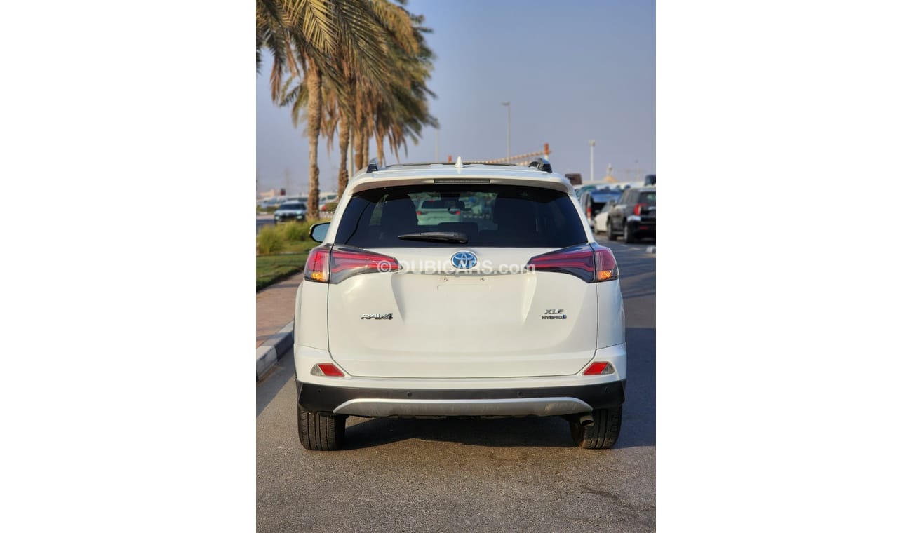 Toyota RAV4 Toyota Rav4 Hybrid 2016 model