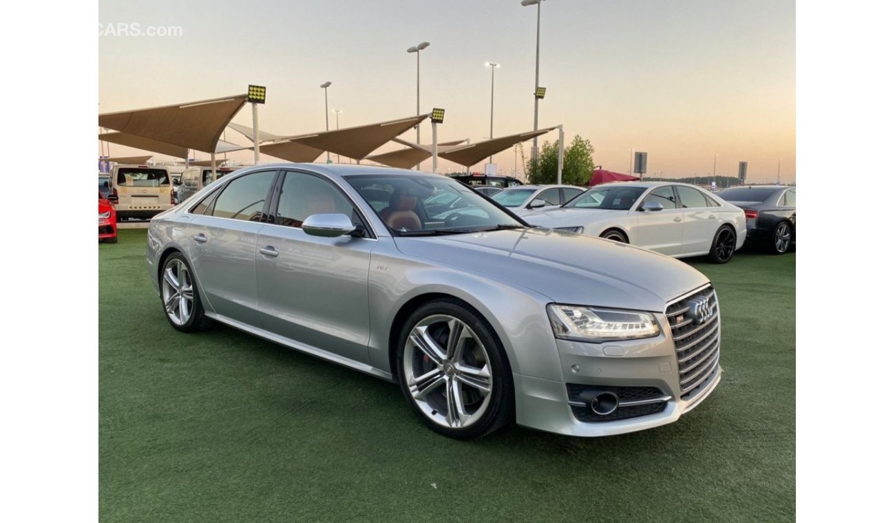 أودي S8 TFSI quattro