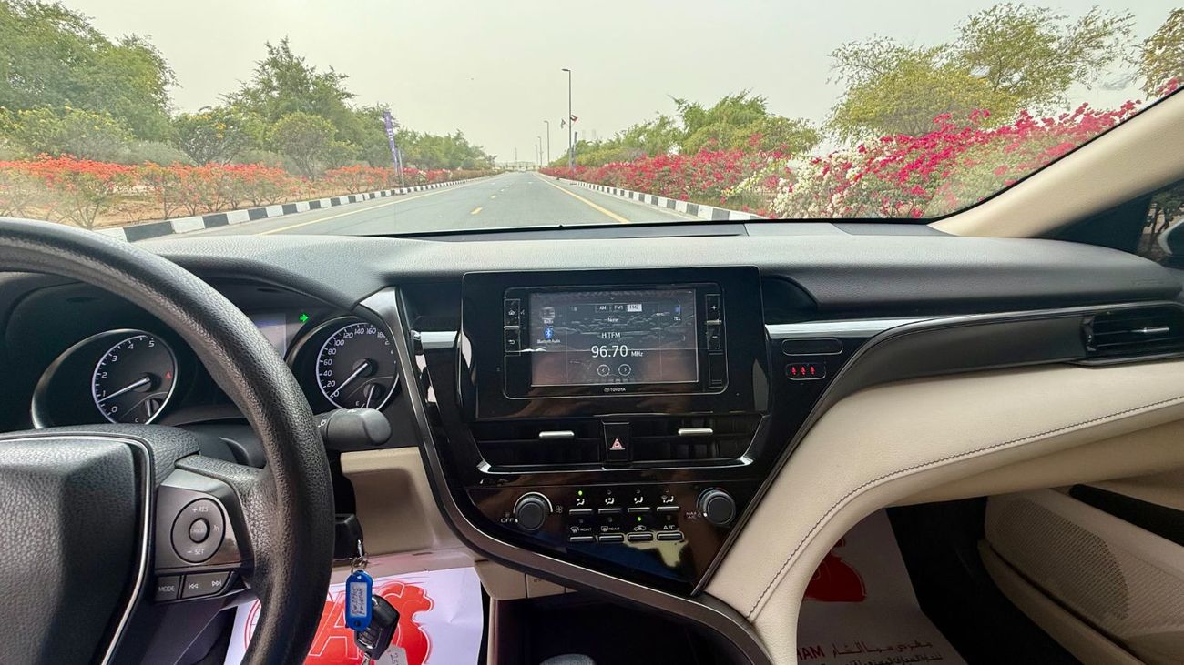 Toyota Camry S 2.5L (181 HP)