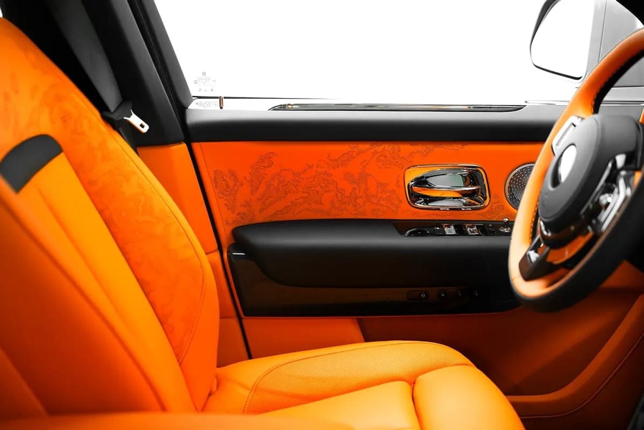 Rolls-Royce Cullinan BLACK BADGE WITH WARRANTY AND SERVICE CONTRACT