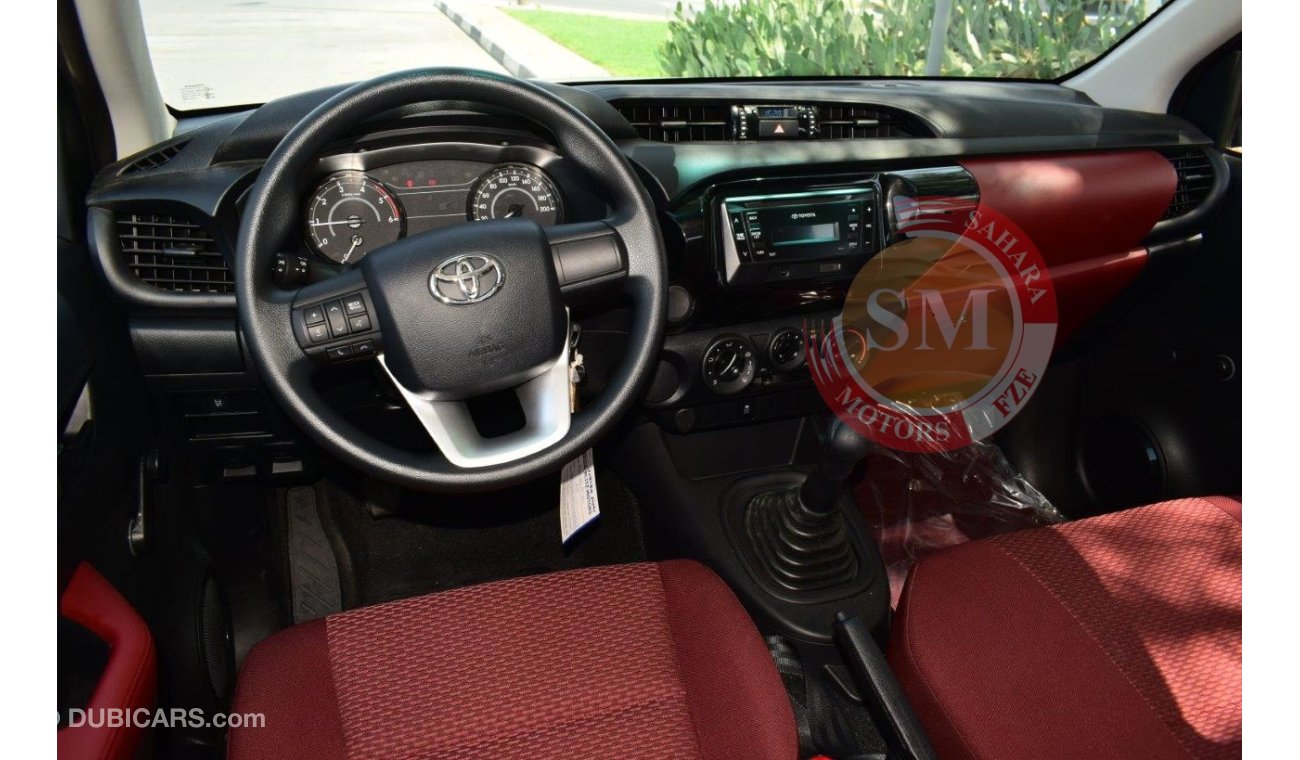 Toyota Hilux HILUX DC  2.4L 4X2  6STR  MT WO POWER WINDOW