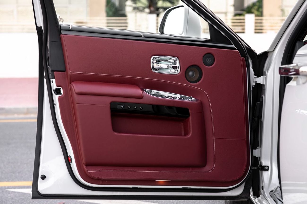 Rolls-Royce Ghost Std 6.6L Service history at RR