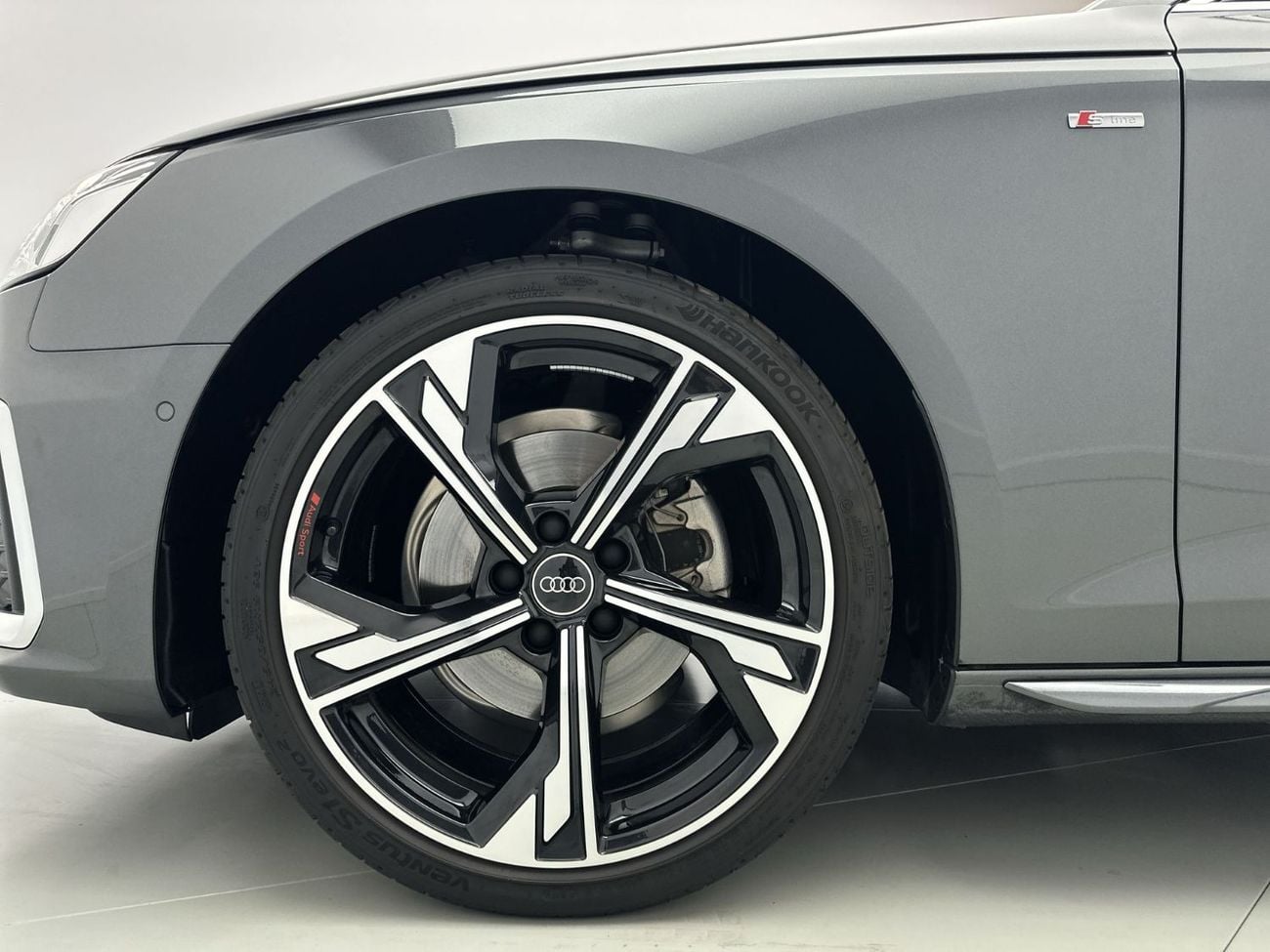 Audi A4 35 TFSI S Line 2.0L 150hp (Ref# 016457)