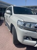 تويوتا لاند كروزر VXR