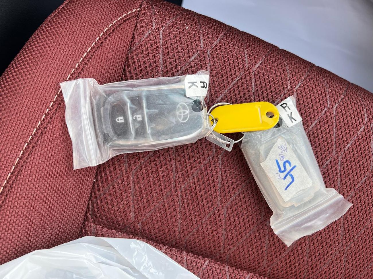 تويوتا هيلوكس S GLX 2.4L 4WD A/T