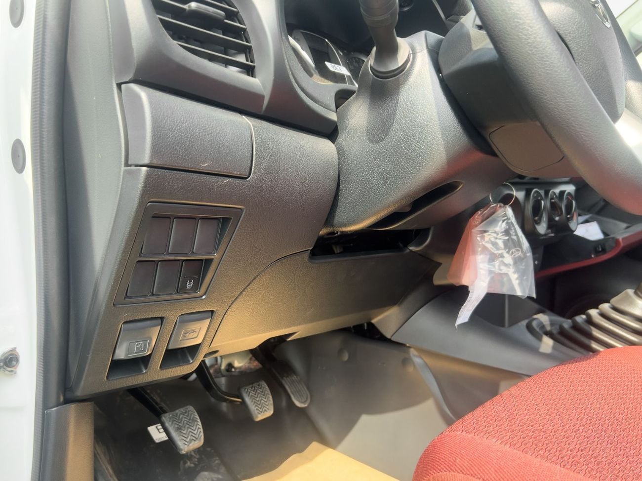 Toyota Hilux EXPORT ONLY - GLS 2.7L 4WD Single Cabin (With Central Diff Lock)