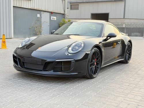 Porsche 911 CARRERA 4GTS