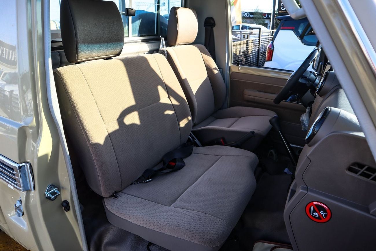 تويوتا لاند كروزر بيك آب  TOYOTA LAND CRUISER SINGLE CAB 4.0L 2025 MODEL M/T
