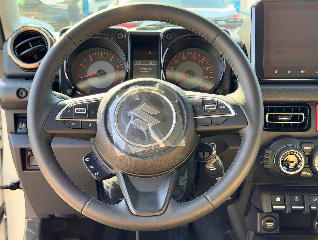 Suzuki Jimny GLX 5 DOOR / ALL GRIP OF ROAD / 1.5L V4 / A/T /  9" DISPLAY / 4X4 (CODE # 69012)