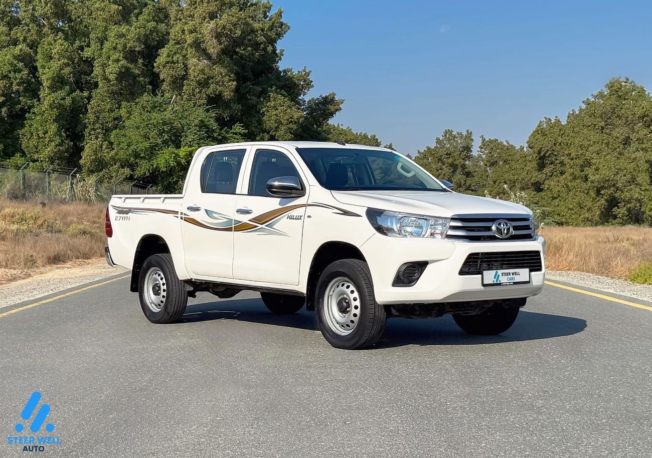 Toyota Hilux 2017 GL 2.7L 4WD AT Double Cabin Petrol / Well Maintained / Excellent Condition / GCC