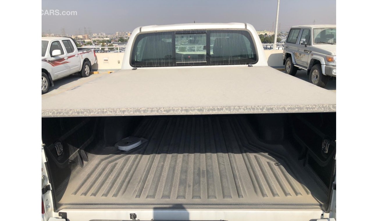 تويوتا هيلوكس TOYOTA HILUX ADVENTURE 4.0L PTR