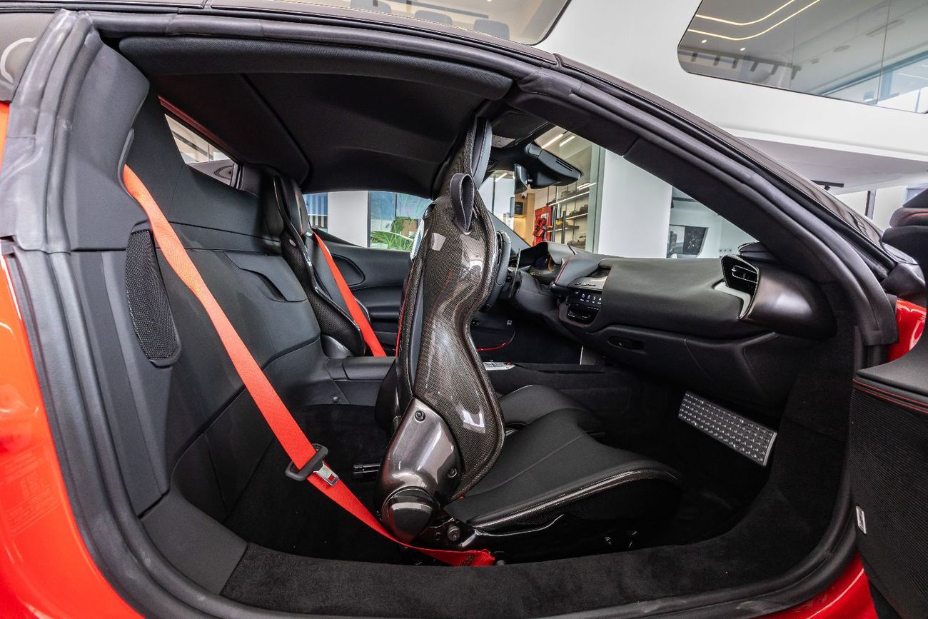 Ferrari SF90 Spider Ferrari SF 90 Spyder Hybrid - Red - 2023 - Perfect Condition