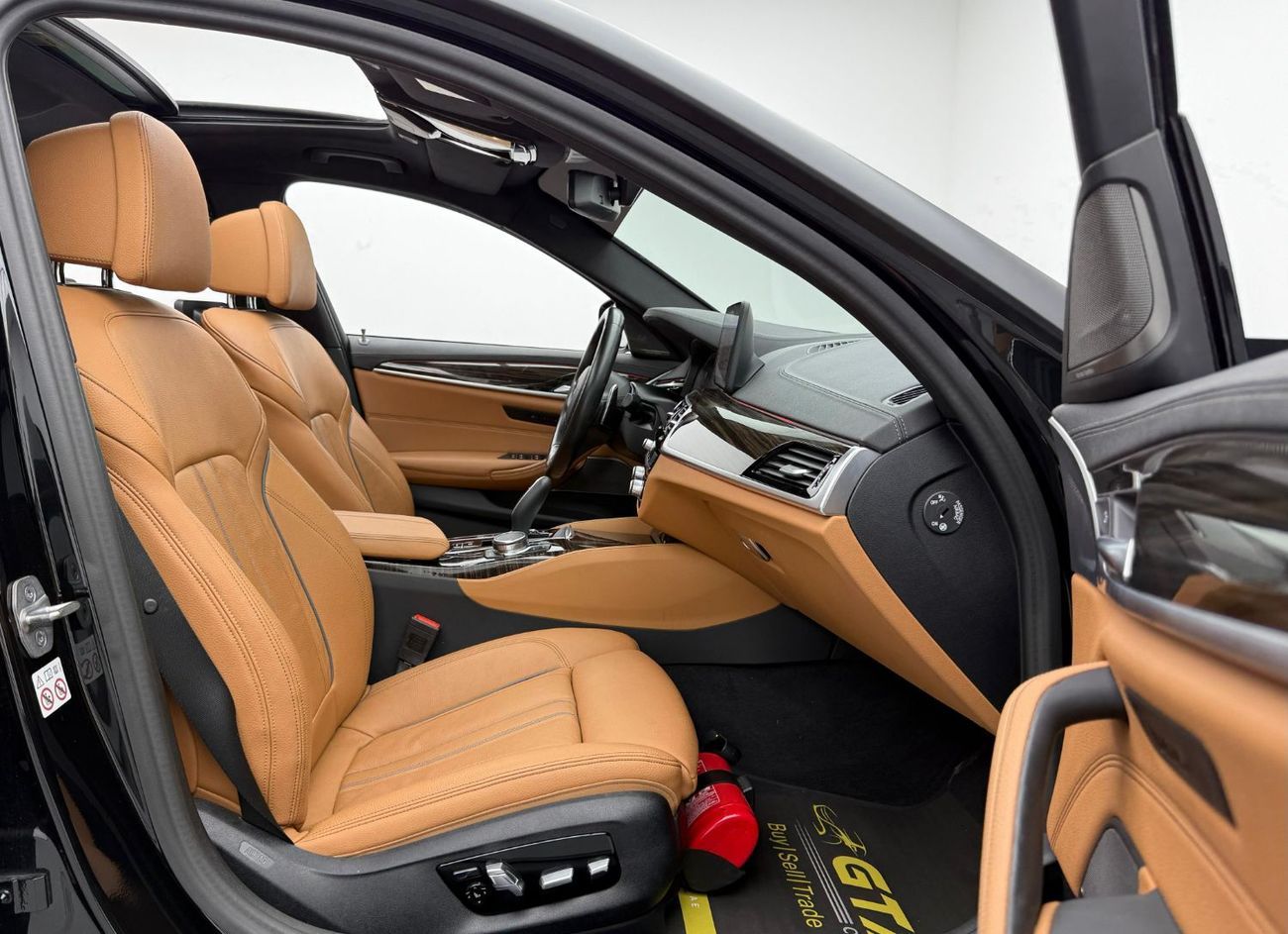 BMW 530i 2023 BMW 530i M-Sport, 2028 BMW Warranty + Service Pack, Full BMW Service History, Fully Loaded, GCC