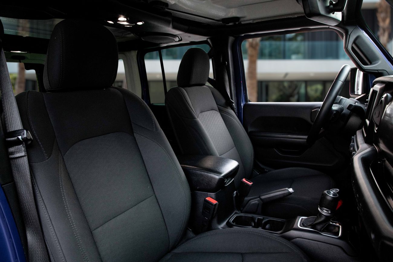 Jeep Wrangler 2,253 P.M | 0% Downpayment | Jeep Wrangler Unlimited Sport!