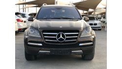 Mercedes-Benz GL 500 Type: Mercedes GL500  Model: 2012  Specifications: GCC, full specifications, cruise control, full el