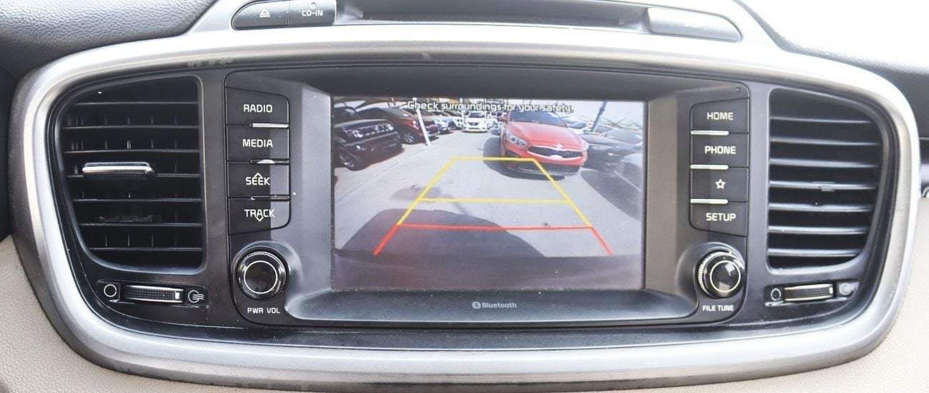 Kia Sorento Base 2.4L AWD Kia Sorento 2020 -GCC - Accident-free -120,000 km - 2.4L -7 seats -In Excellent condit