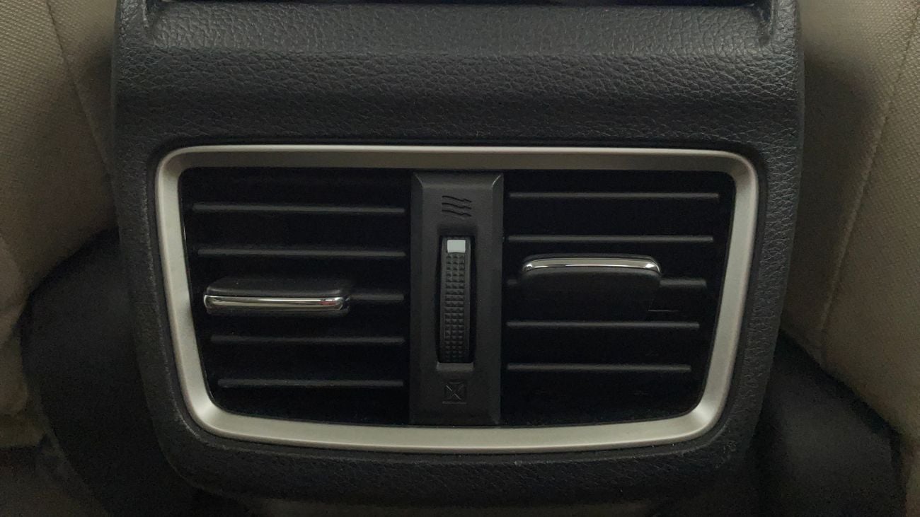 هوندا سيفيك LX 1.6 | بدون دفعة مقدمة | اختبار القيادة في المنزل