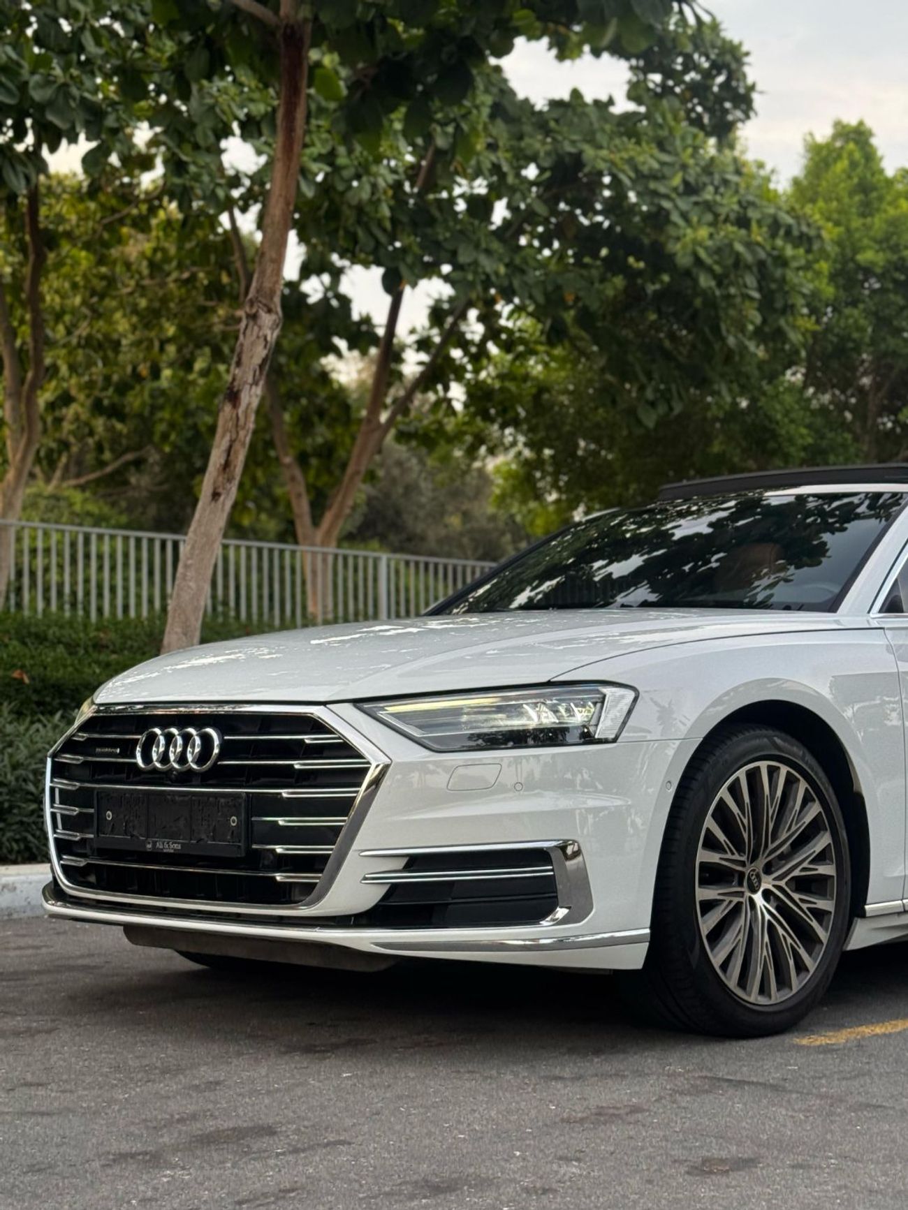Audi A8 L 55 TFSI quattro Launch Edition 3.0L