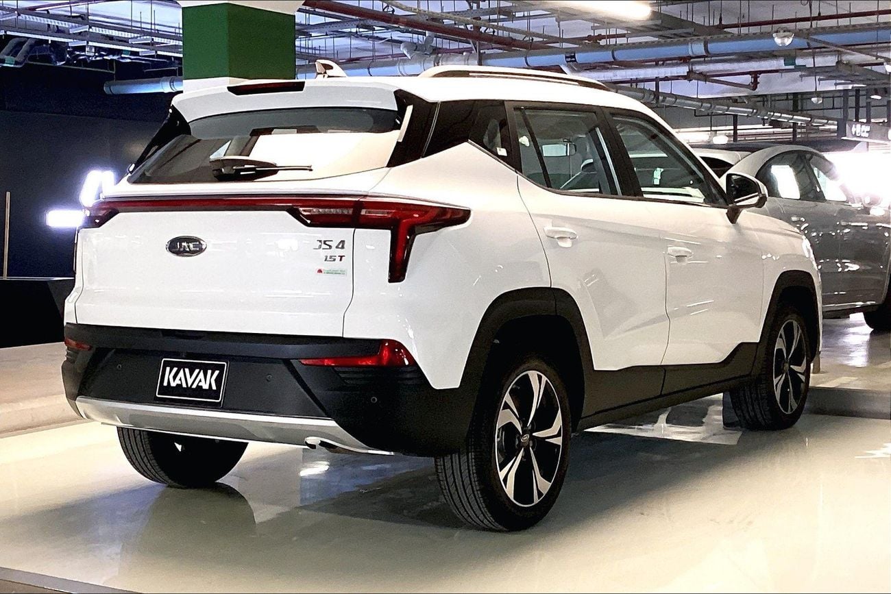 JAC JS4 Intelligent | National Day | Start 2026 with the ideal drive 1.5