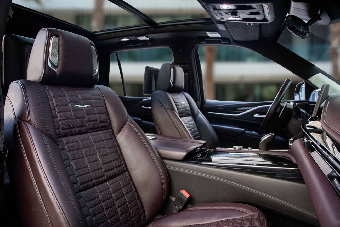 Cadillac Escalade Escalade V | 8,030 P.M | 0% Downpayment | Agency Warranty!