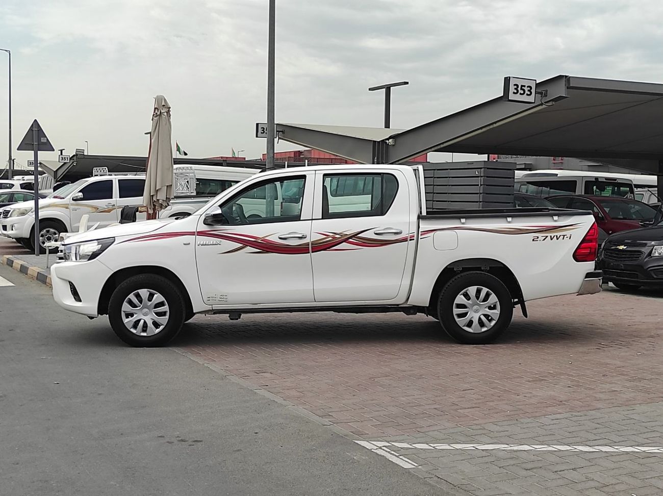 Toyota Hilux DLS 2.7L Toyota Hilux 2021 manual 4×2 petrol