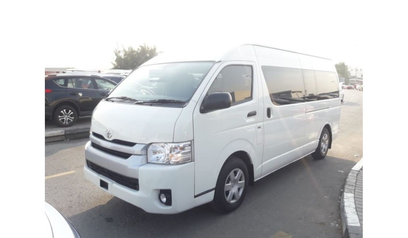 تويوتا هاياس Hiace Commuter RIGHT HAND DRIVE (Stock no PM 60)