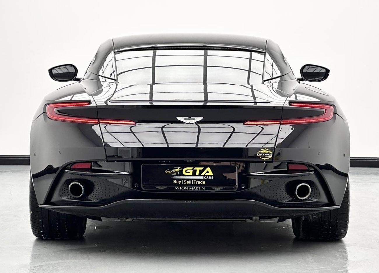 أستون مارتن DB11 2017 Aston Martin DB11 Launch Edition, Excellent Condition, GCC