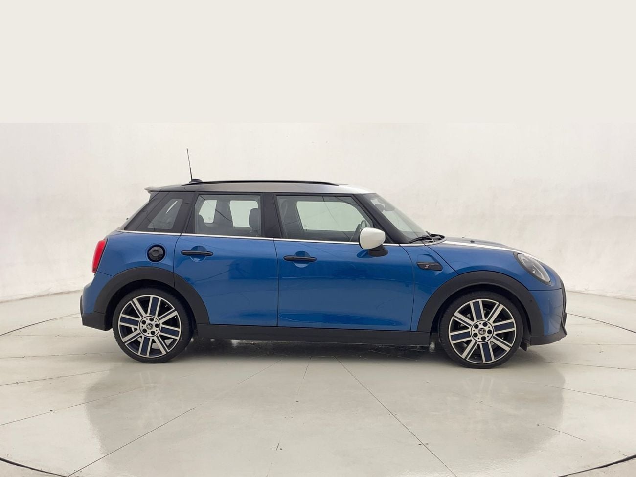 ميني كوبر 2L 2024 | 0 DP | 1426/Month | 30 Day Return | Service History