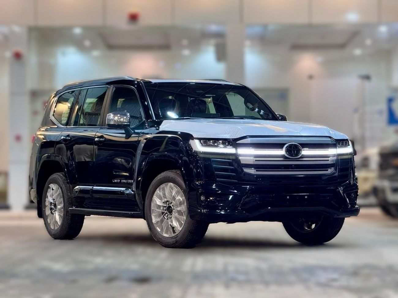 Toyota Land Cruiser TOYOTA LC300 VXR - 3.5L - PET - AT - FULL OPTION - 2026 MY ( OMAN )