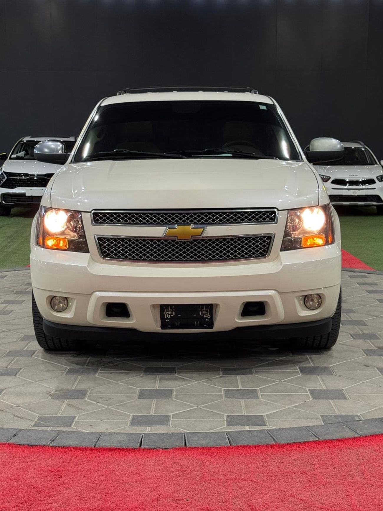 Chevrolet Tahoe LTZ 5.3L 4WD (8 Seater)