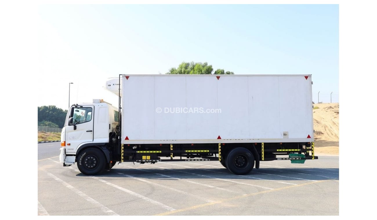 Hino 500 Series 1625 | 10ton | Freezer Box Thermoking T-600R | Excellent Condition | GCC