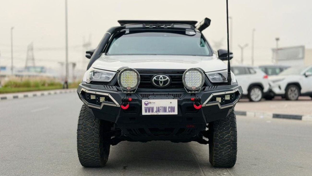 Toyota Hilux OFF ROAD MODIFIED | SMART CAB | 2020 | MANUAL TRANSMISSION | GTK FRONT BULL BAR | 2.8L DIESEL ENGINE