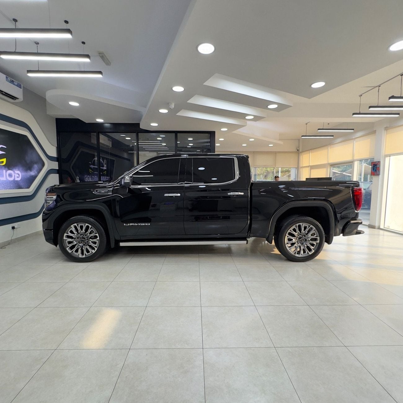 جي أم سي سييرا 1500 DENALI ULTIMATE