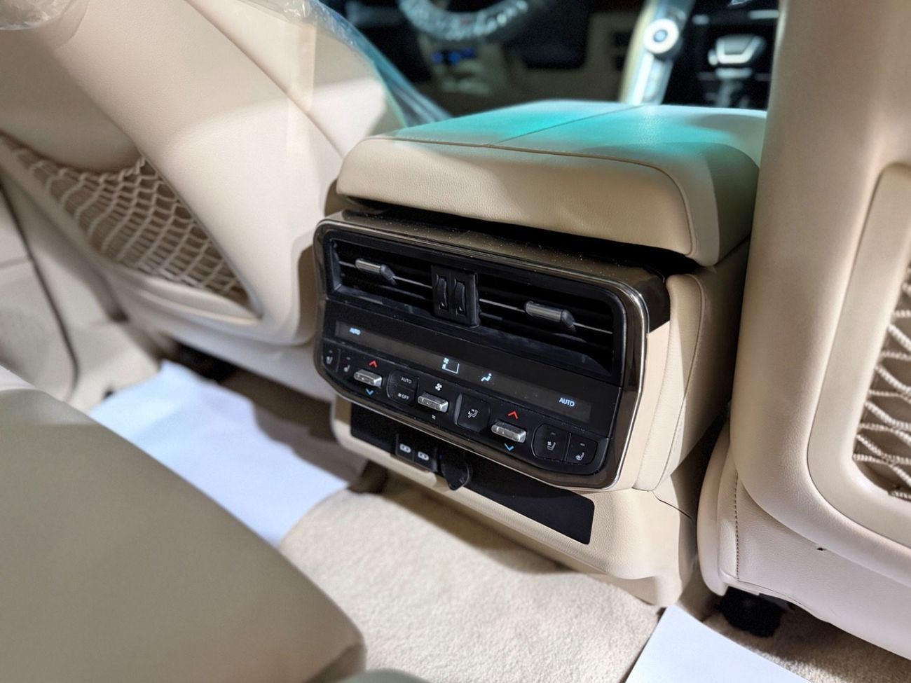 Toyota Land Cruiser GXR+ 4.0L