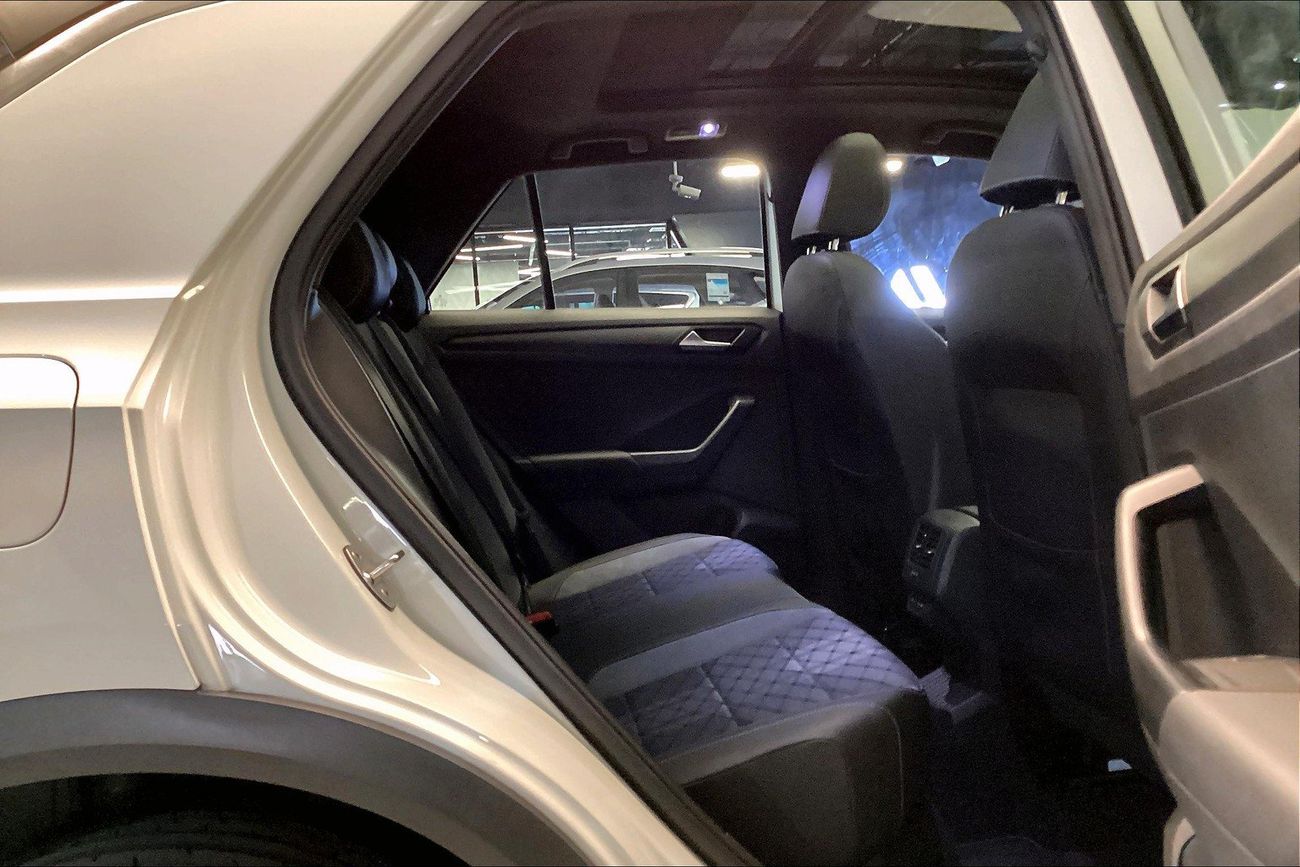 Volkswagen T ROC R-Line | Guaranteed Warranty | 0 Down Payment