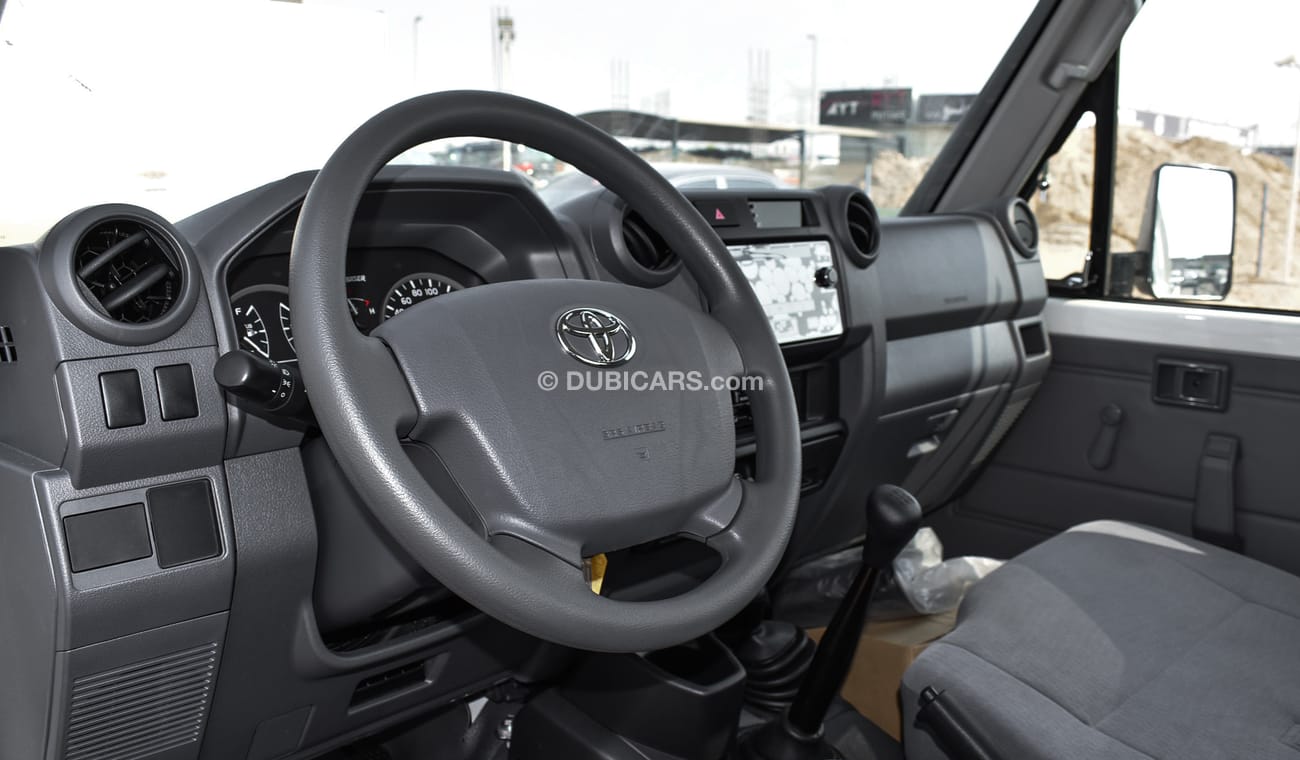 تويوتا لاند كروزر بيك آب 4.2L Diesel V6  Single Cabin