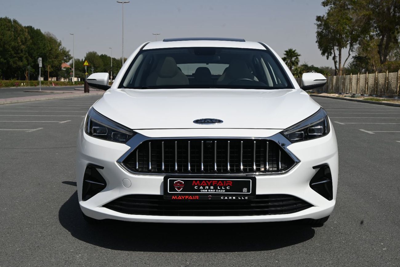جاك J7 570 AED - ORIGINAL PAINT - JAC J7 1.5TC LUXURY 2023 - LOW MILEAGE - FIRST OWNER