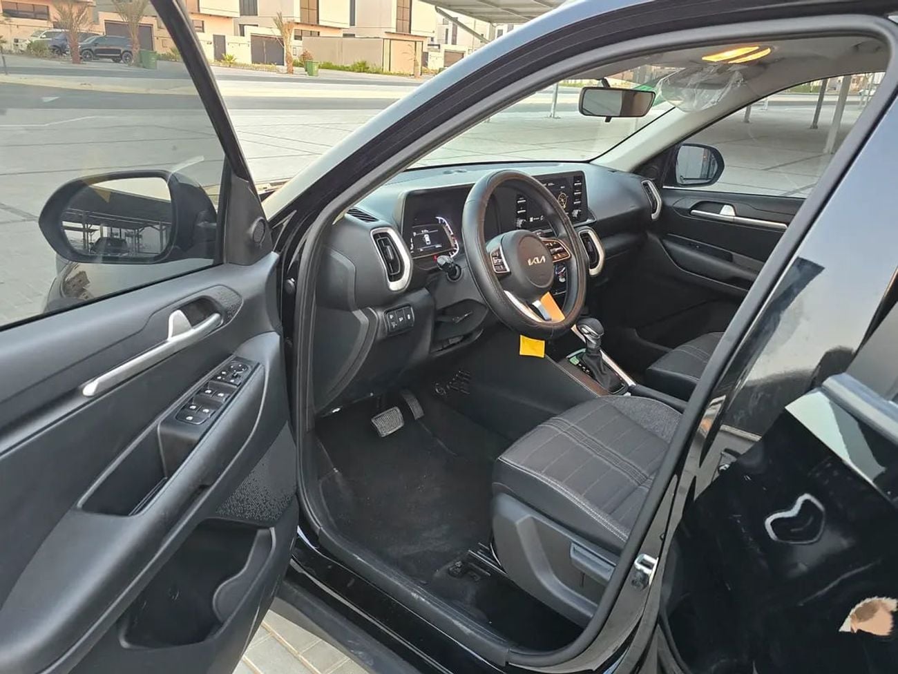 Kia Sonet GT-Line | GCC Specs | Warranty | Top Option